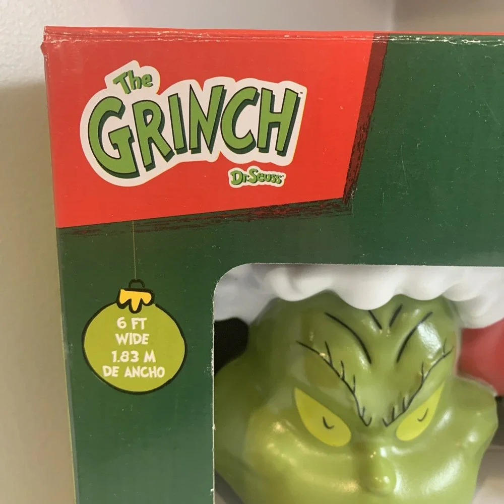 LED (4 Count) Christmas Grinch With Santa Hat Battery-Operated Pathway Stakes